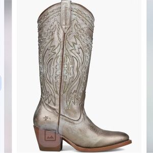 Frye Shelby Studded Western Boot size 10
